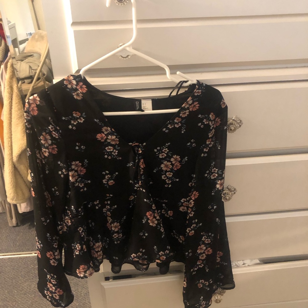 Flows, floral bell sleeve top